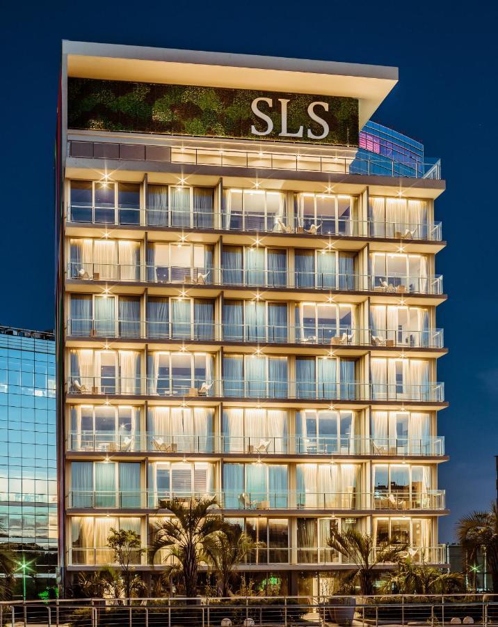 Sls Buenos Aires Puerto Madero 호텔 외부 사진 The hotel at night