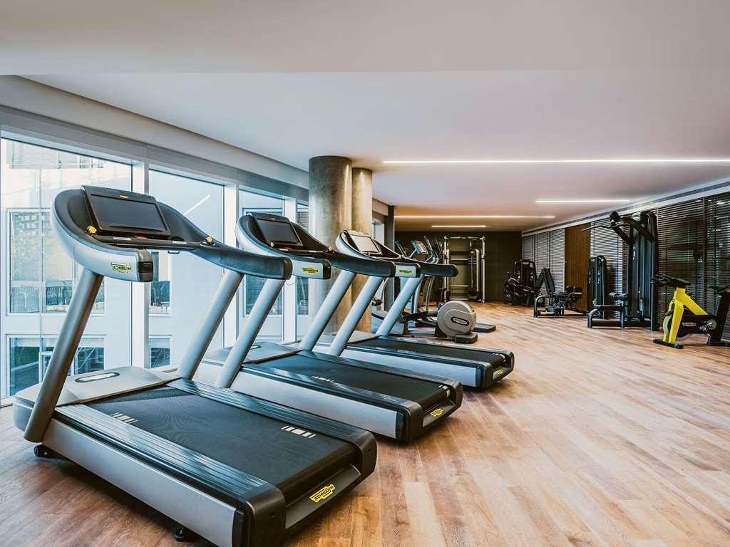 Sls Buenos Aires Puerto Madero 호텔 시설 사진 The gym at the hotel